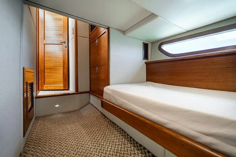 Compass Yacht Photos Pics 