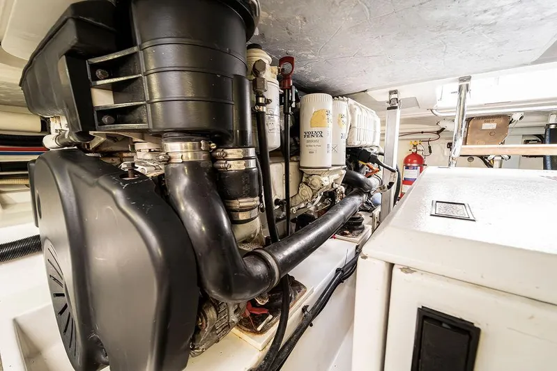 Compass Yacht Photos Pics 