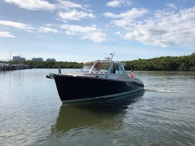 2018-34-hinckley-picnic-boat-34-mkii