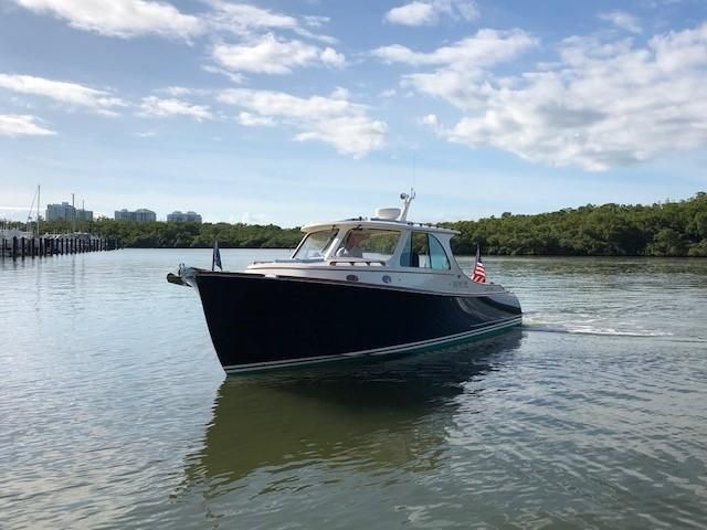 2018 Hinckley Picnic Boat 34 MKII