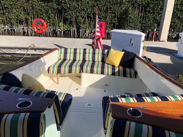2018-34-hinckley-picnic-boat-34-mkii