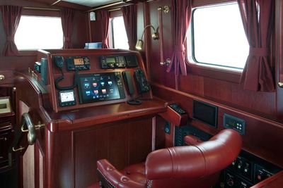 Yacht