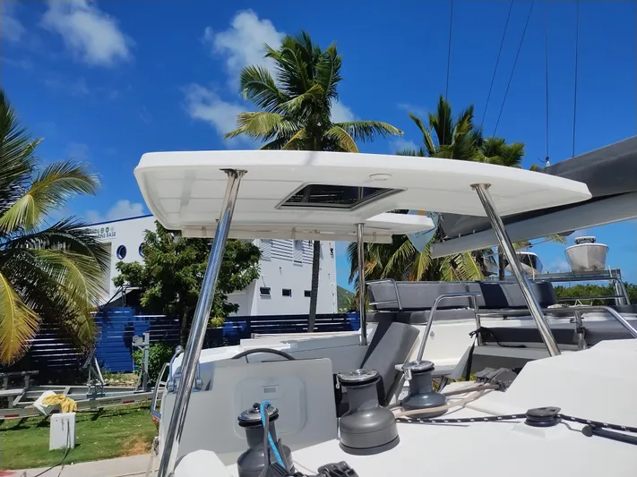 Smile Maker Yacht Photos Pics Heavy Duty Hardtop