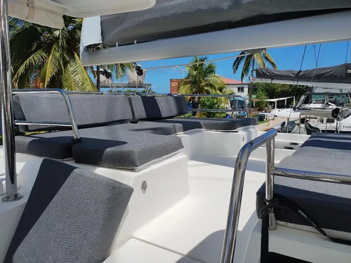 Smile Maker Yacht Photos Pics sitting area