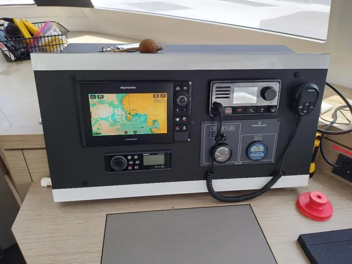 Smile Maker Yacht Photos Pics Nav station