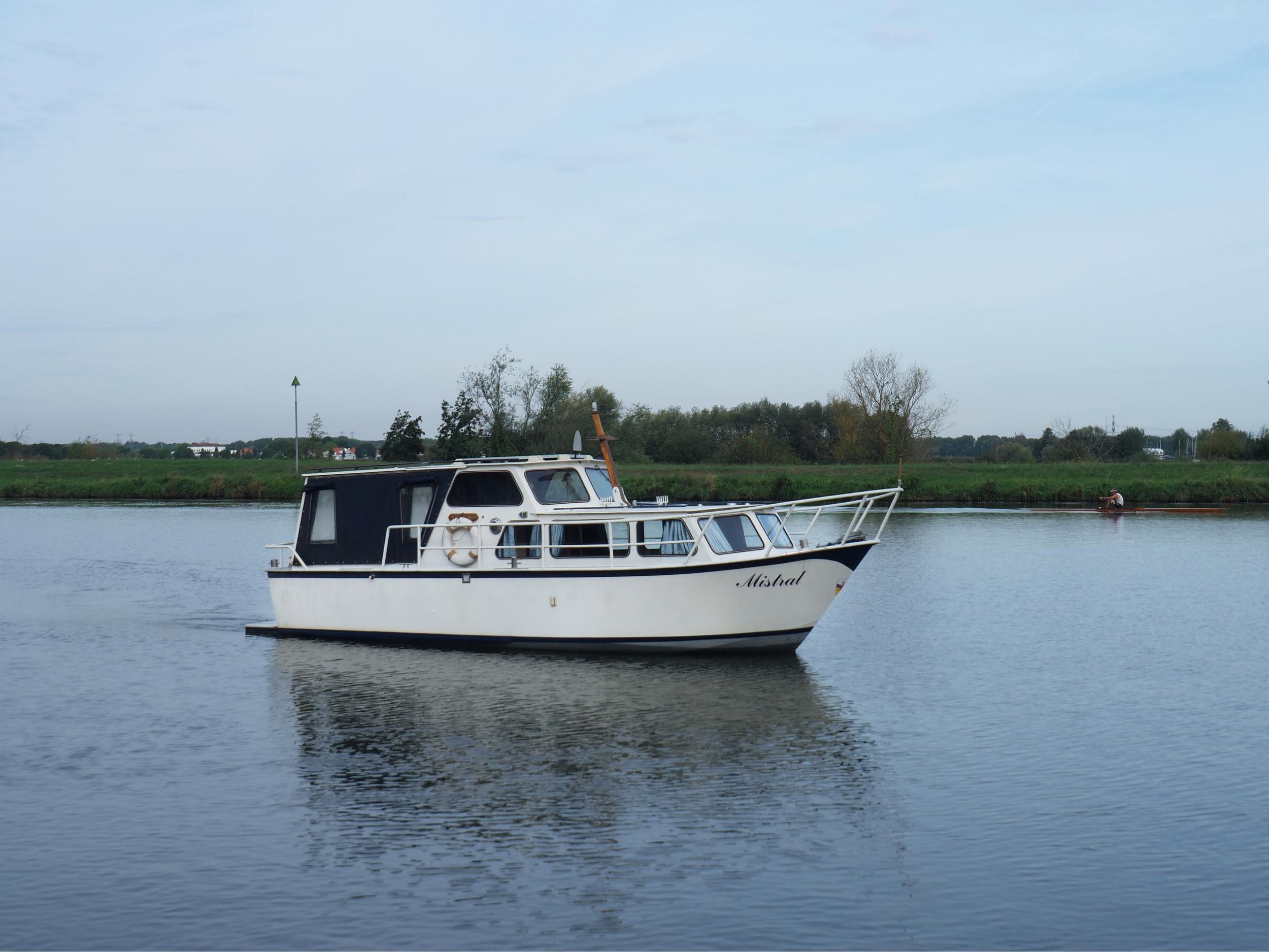 Succes 880 OK 1978 9m
