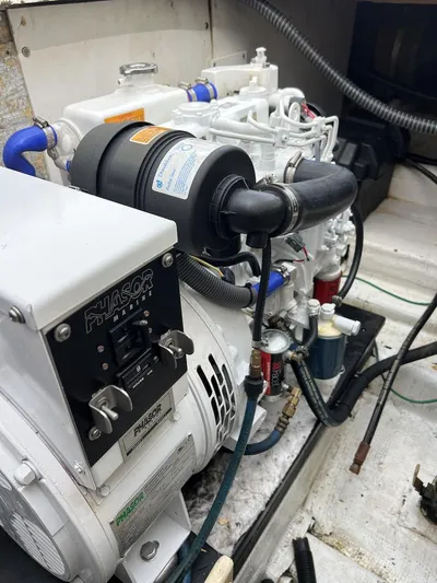 Impulse Yacht Photos Pics 