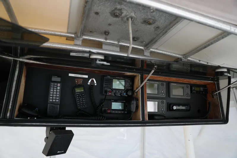 Impulse Yacht Photos Pics 