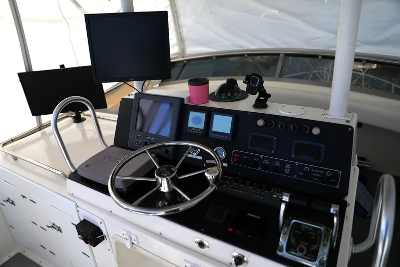 Impulse Yacht Photos Pics 