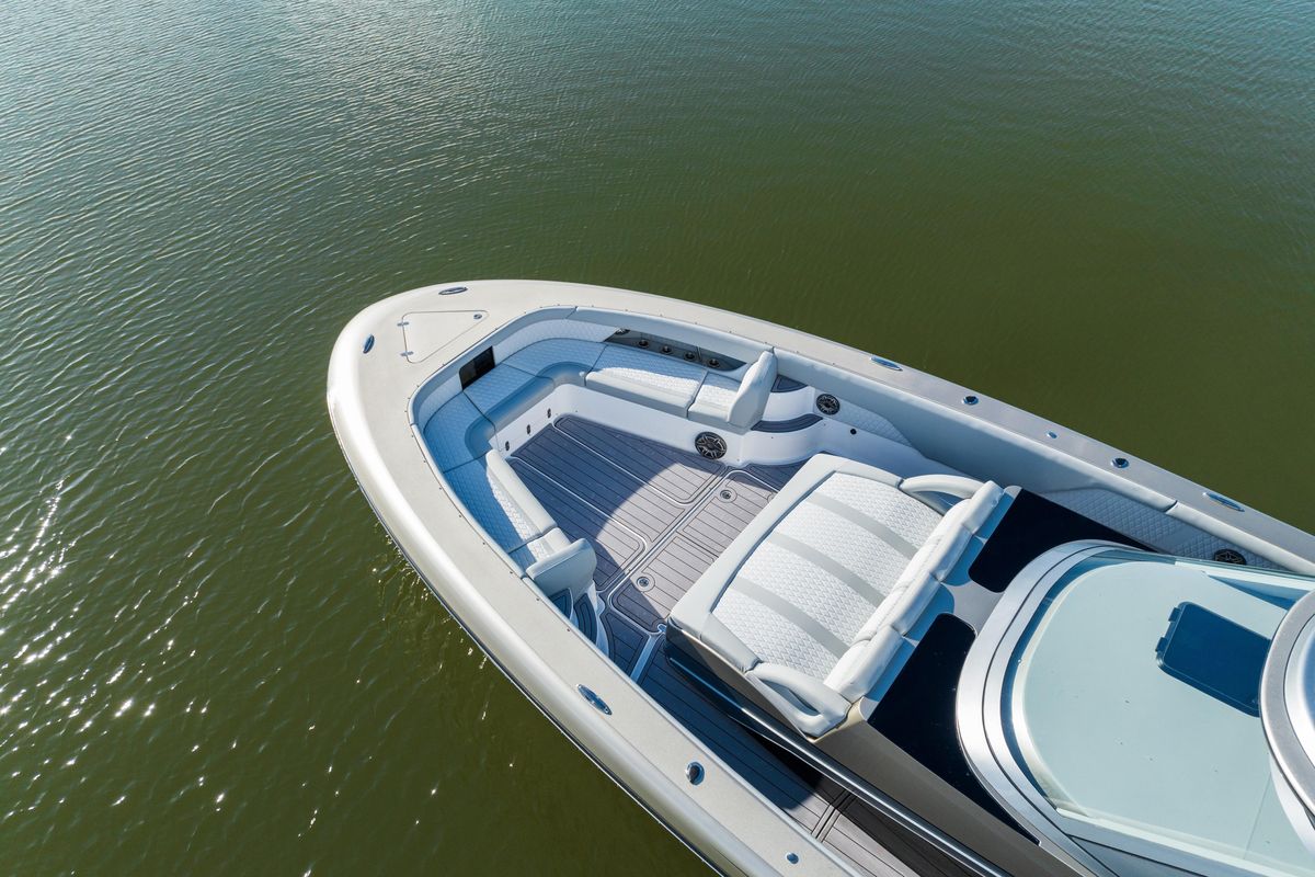 2024 Mystic Powerboats 52 