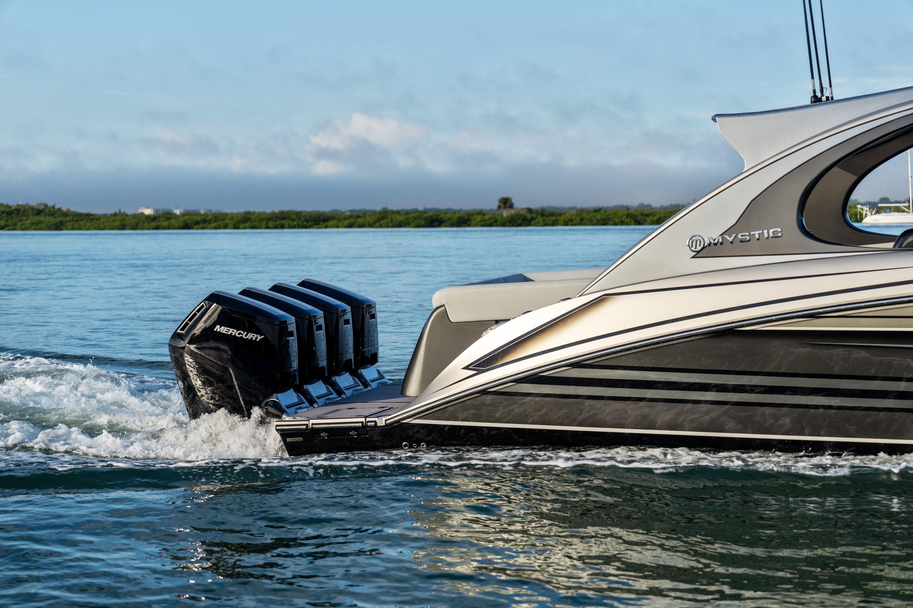 2024 Mystic Powerboats 52 