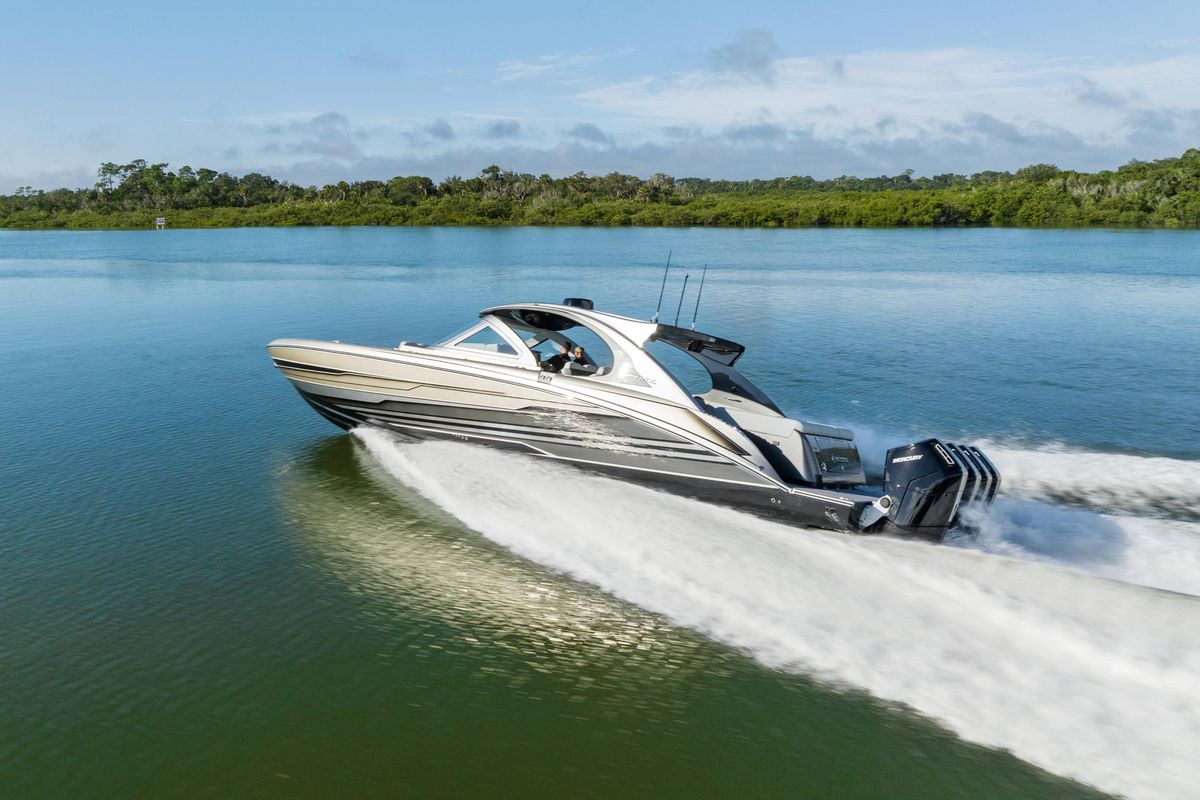 2024 Mystic Powerboats 52 