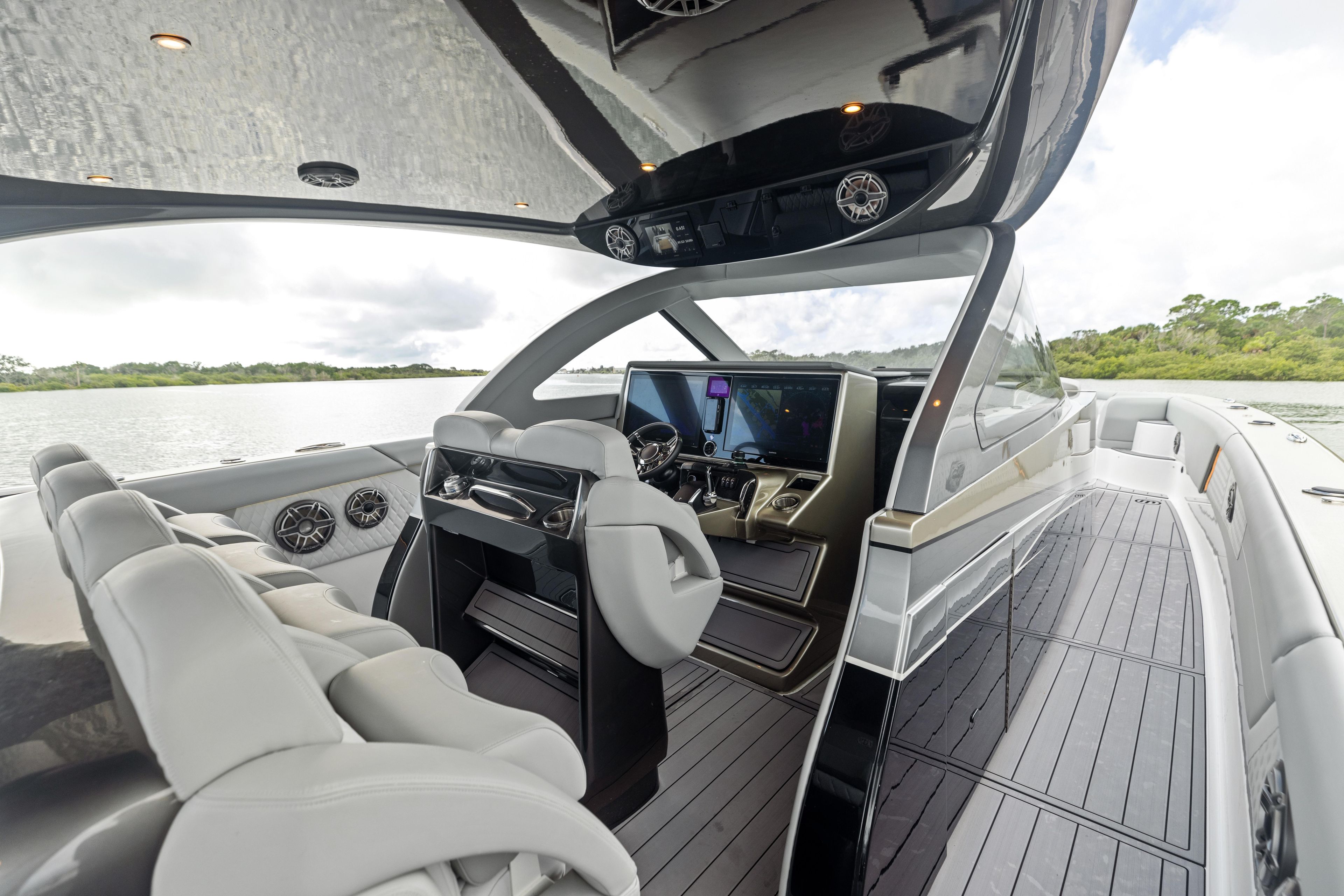 Yacht