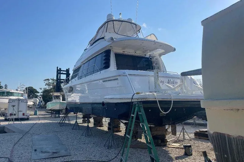  Yacht Photos Pics 2004 Carver 570 Voyager Pilothouse yacht on dry dock, Fresh Bottom Job