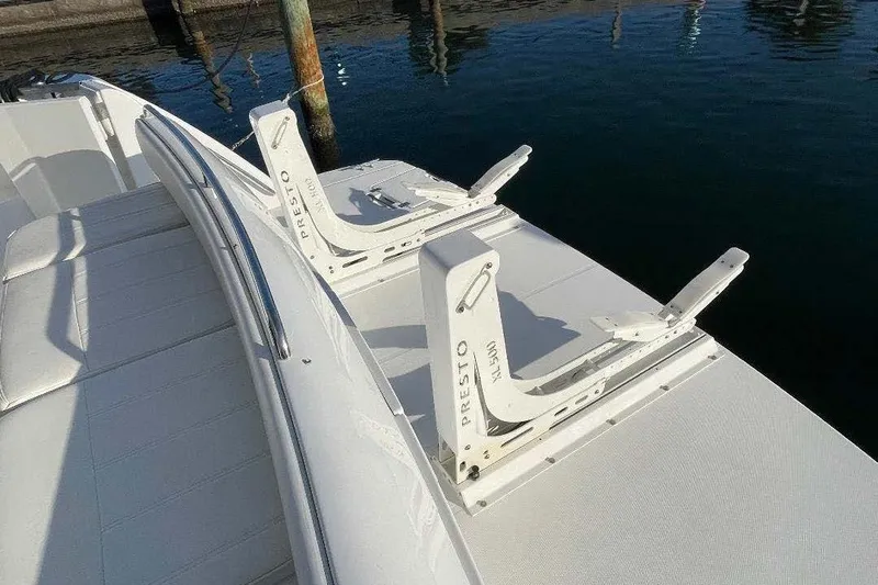  Yacht Photos Pics Dinghy Lift