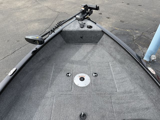 Tracker Bass Tracker Super Guide 16