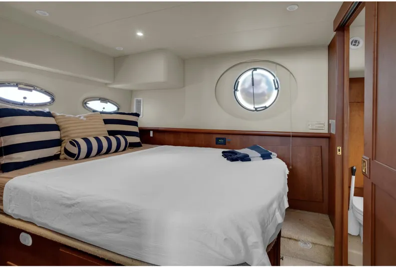 Byeee Yacht Photos Pics 