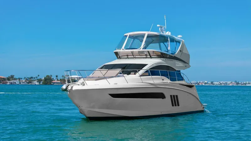 Prodigi Yacht Photos Pics 2017 Sea Ray 510 Fly - Image 9