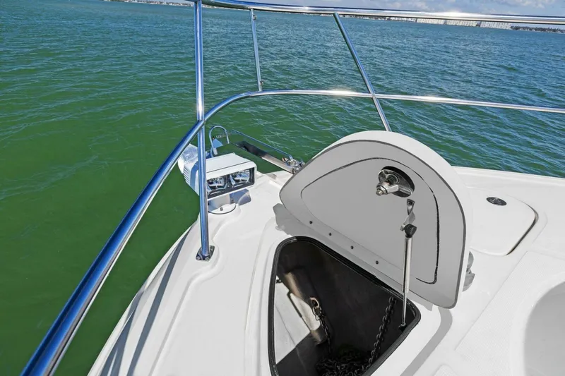 Prodigi Yacht Photos Pics 2017 Sea Ray 510 Fly - Image 15