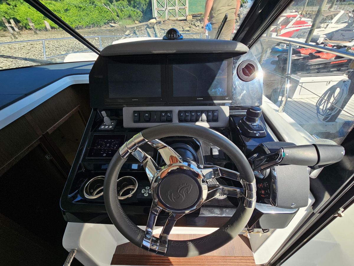 2024 Beneteau 42 