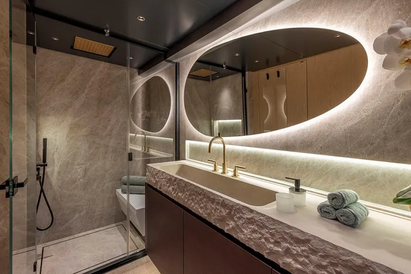  Yacht Photos Pics Manufacturer Provided Image