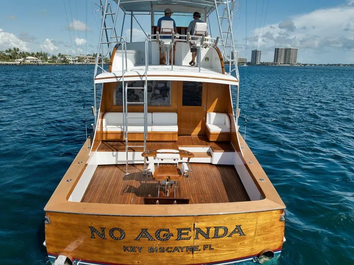 No Agenda Yacht Photos Pics Transom View