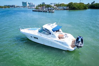 Sea Ray 38 Sundancer