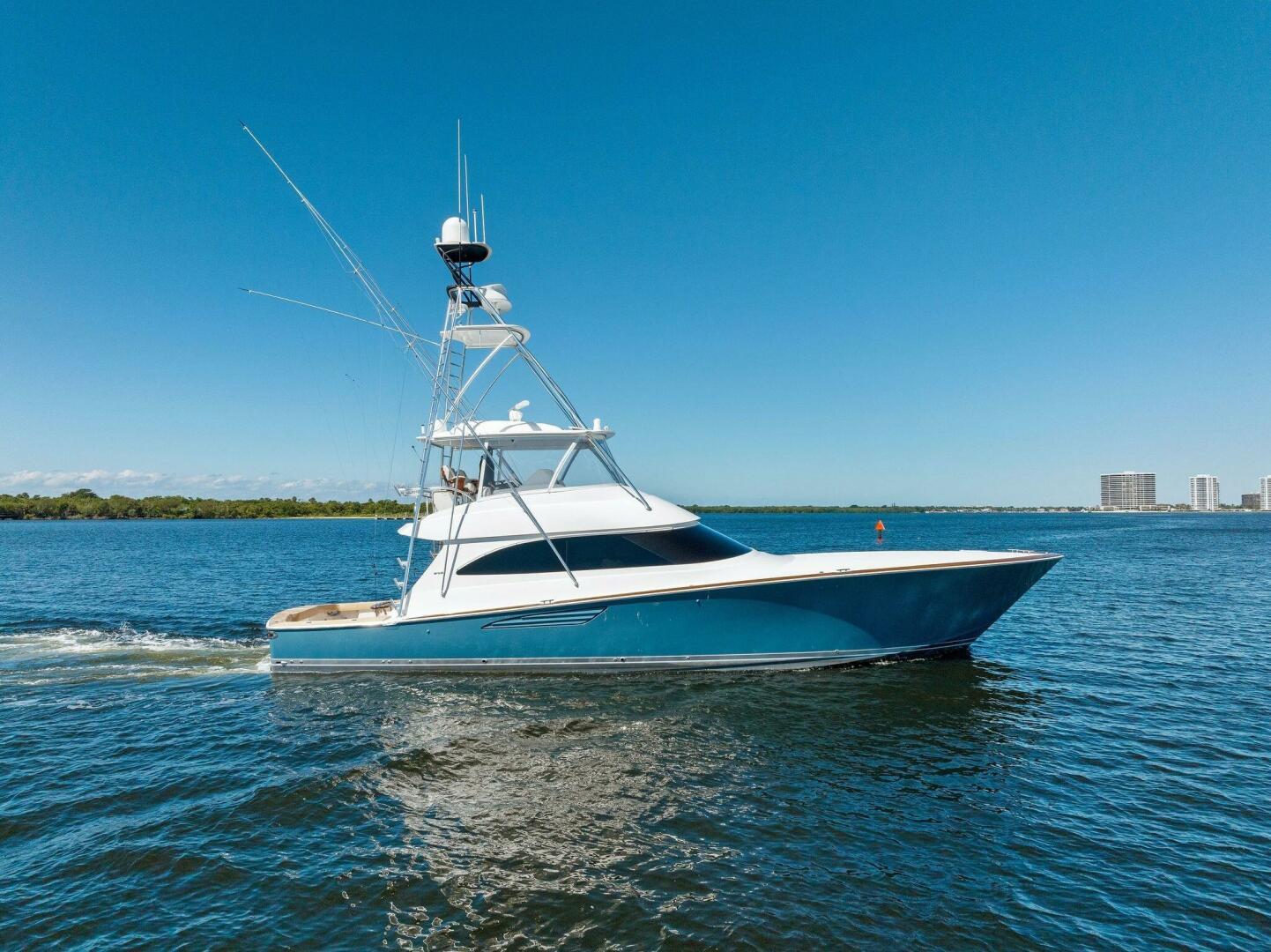 2020 Viking 62 Convertible Touch of Grey | 63ft