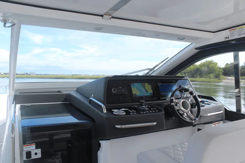 Liquid Aloha Yacht Photos Pics 