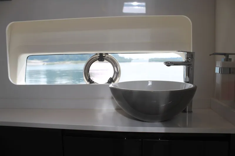 Liquid Aloha Yacht Photos Pics 