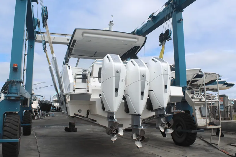 Liquid Aloha Yacht Photos Pics 