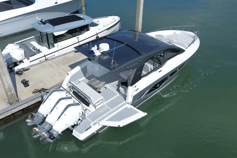 Liquid Aloha Yacht Photos Pics 