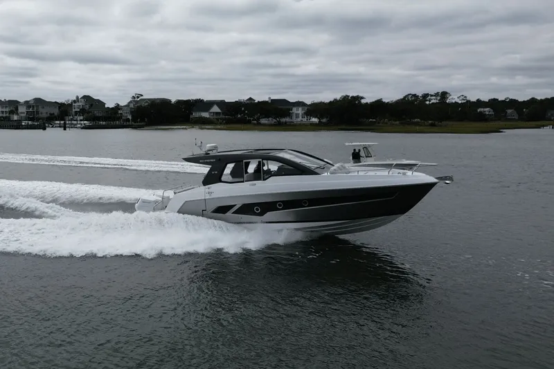 Liquid Aloha Yacht Photos Pics 