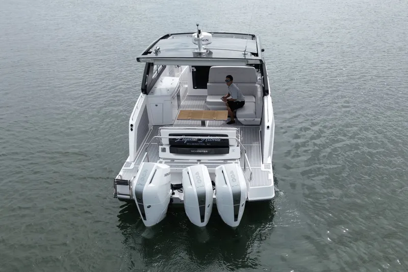 Liquid Aloha Yacht Photos Pics 