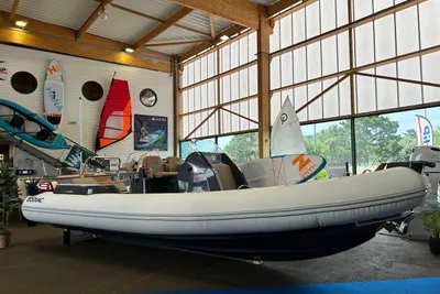 2023 Zodiac Medline 7.5
