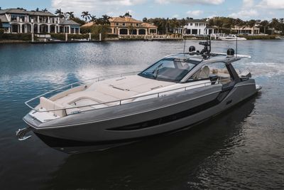 Yacht