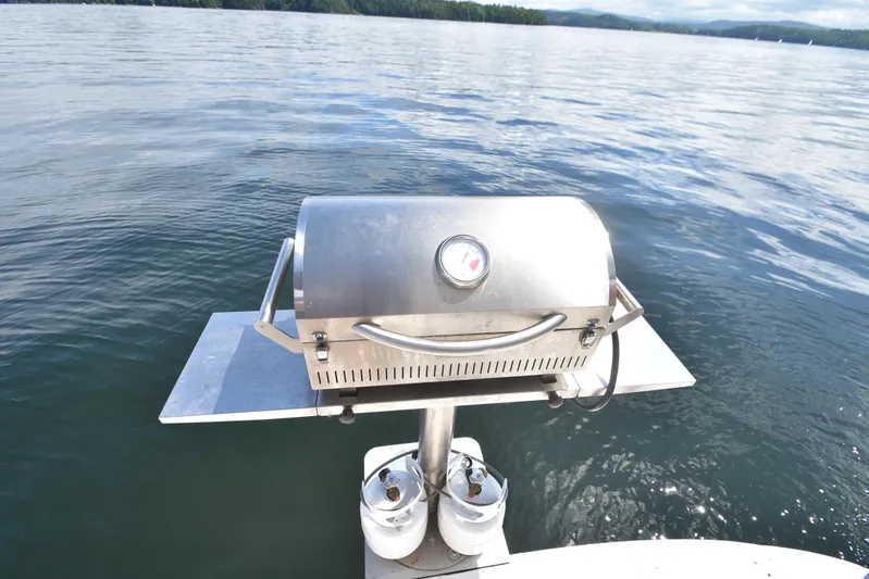 Litigator Yacht Photos Pics 