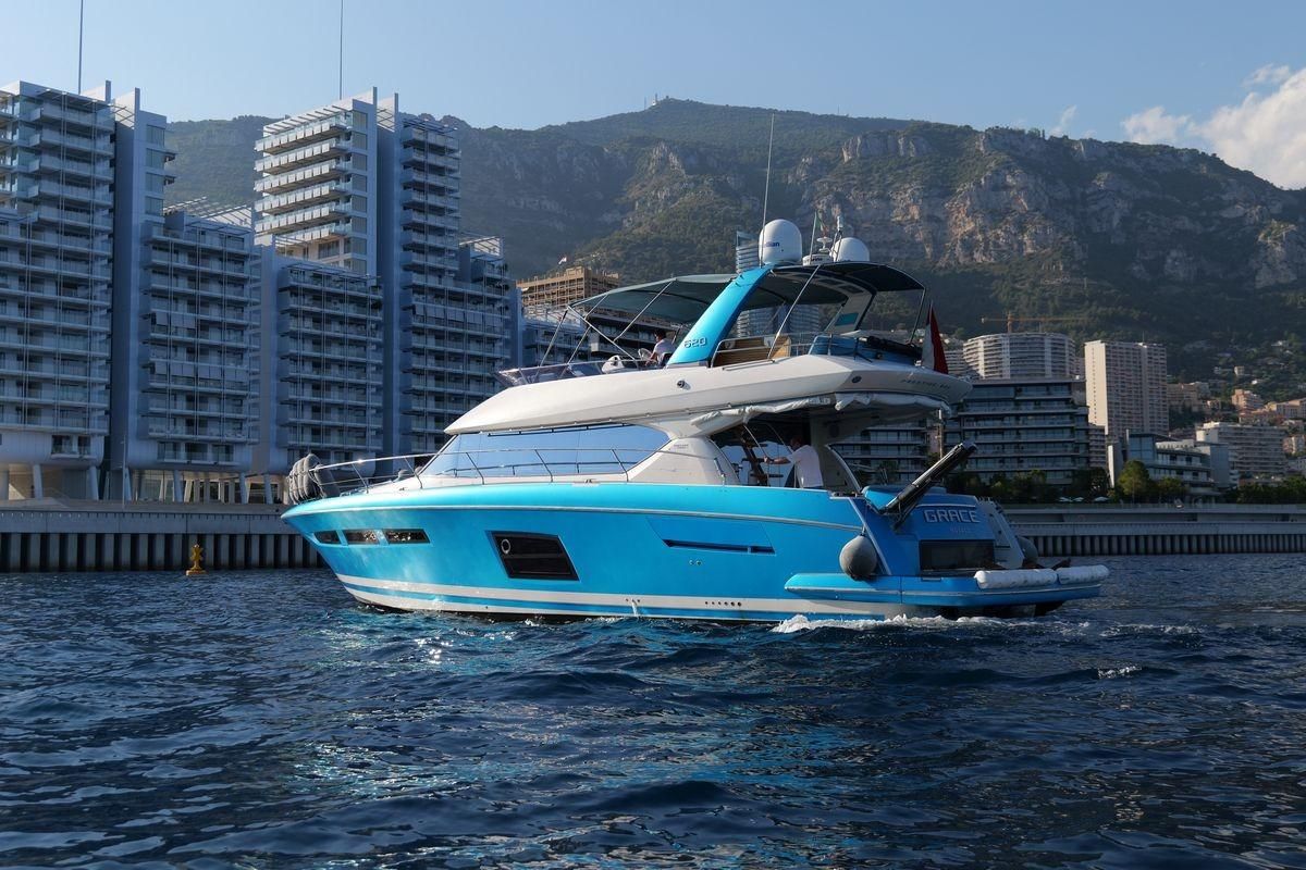 2013 Prestige 62 