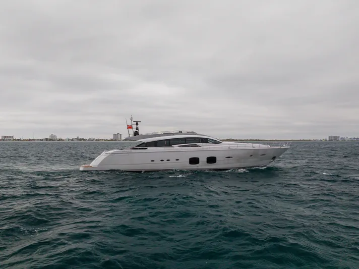 Naav Yacht Photos Pics 