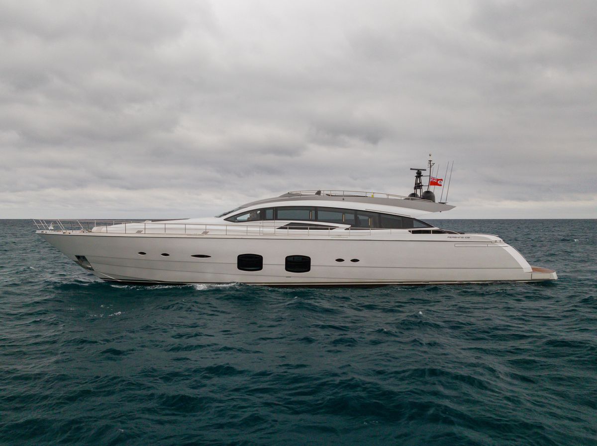 2018 Pershing 108 