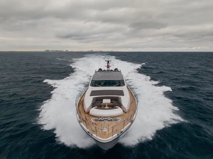 Naav Yacht Photos Pics 