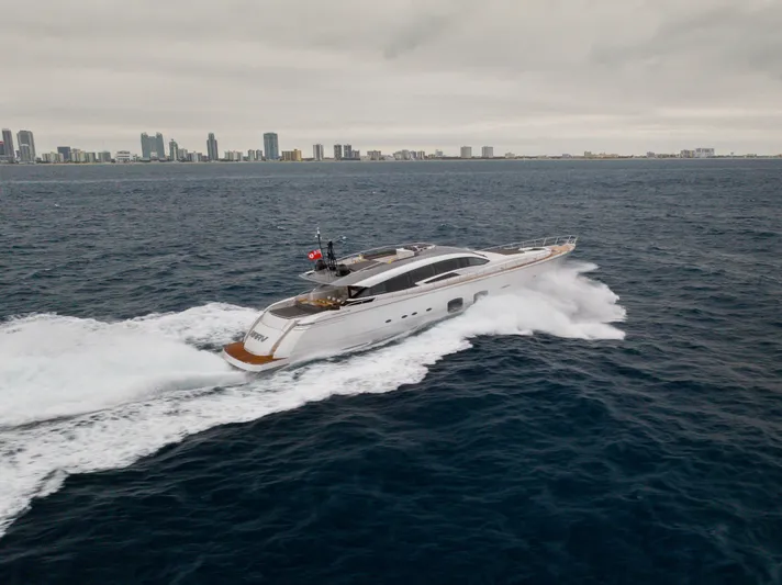 Naav Yacht Photos Pics 