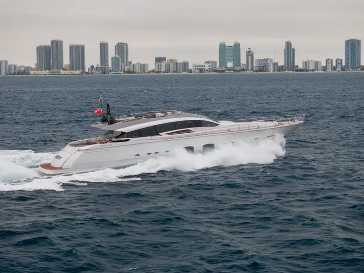 Naav Yacht Photos Pics 