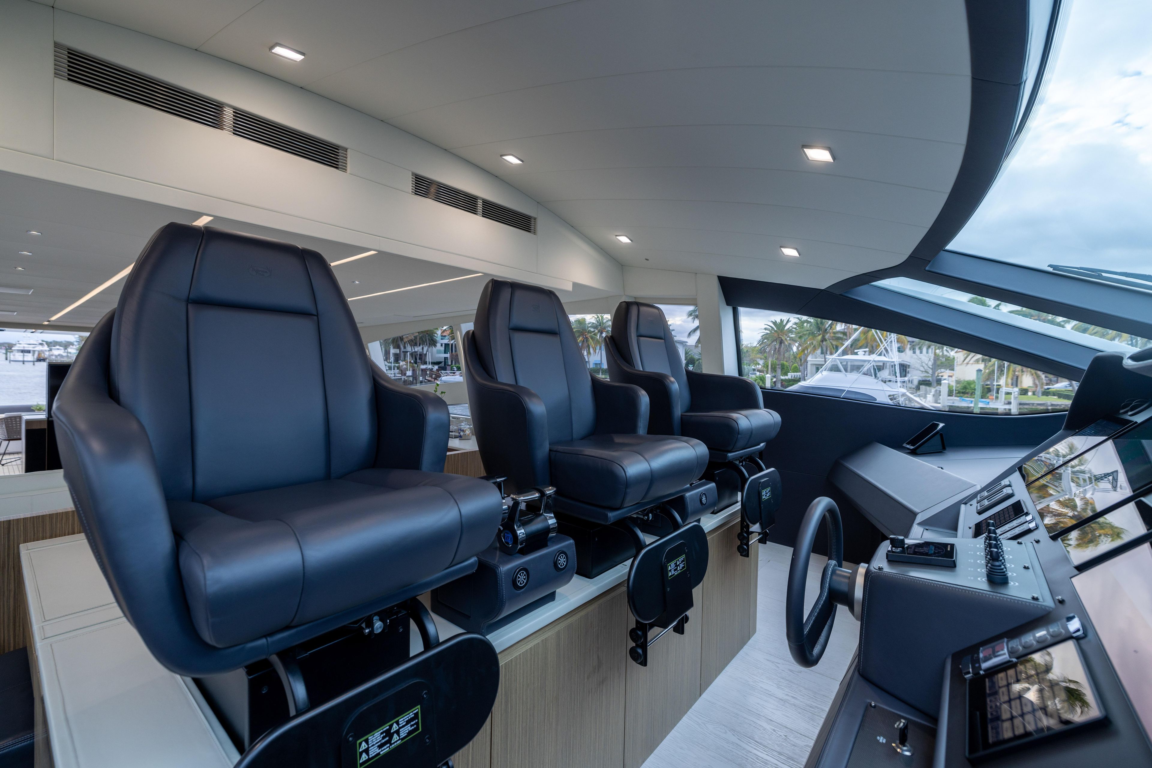 2018 Pershing 108 