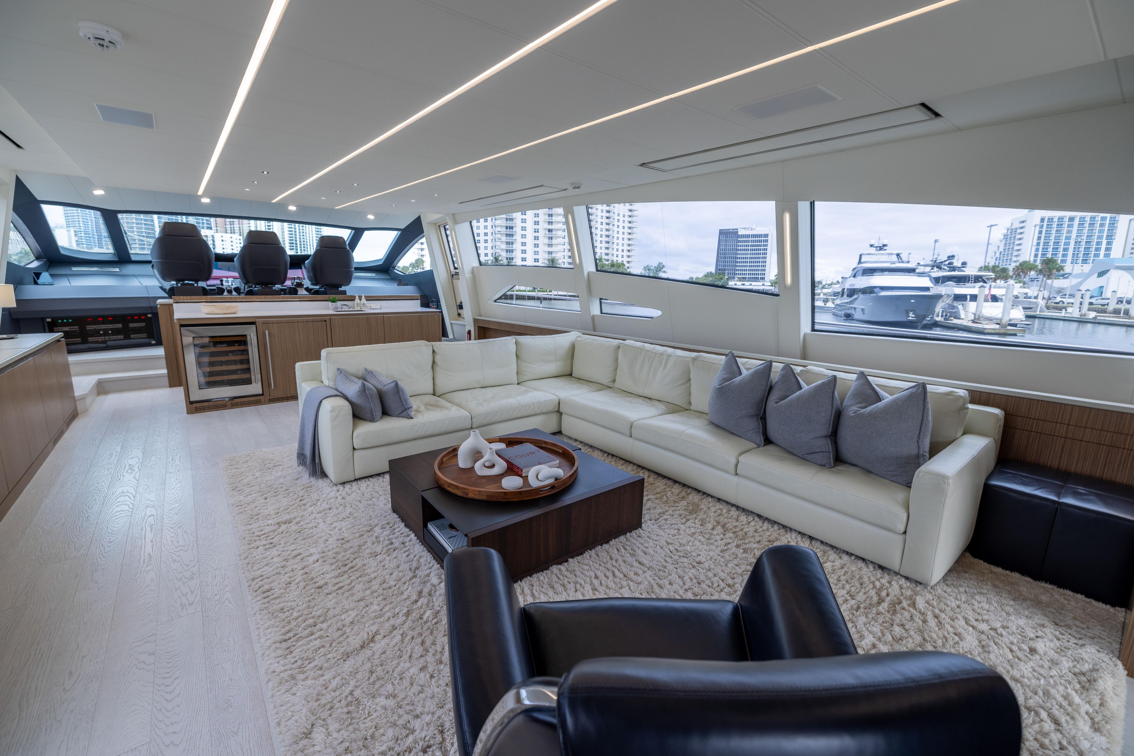 2018 Pershing 108 