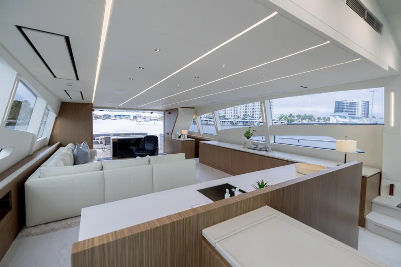 Naav Yacht Photos Pics 