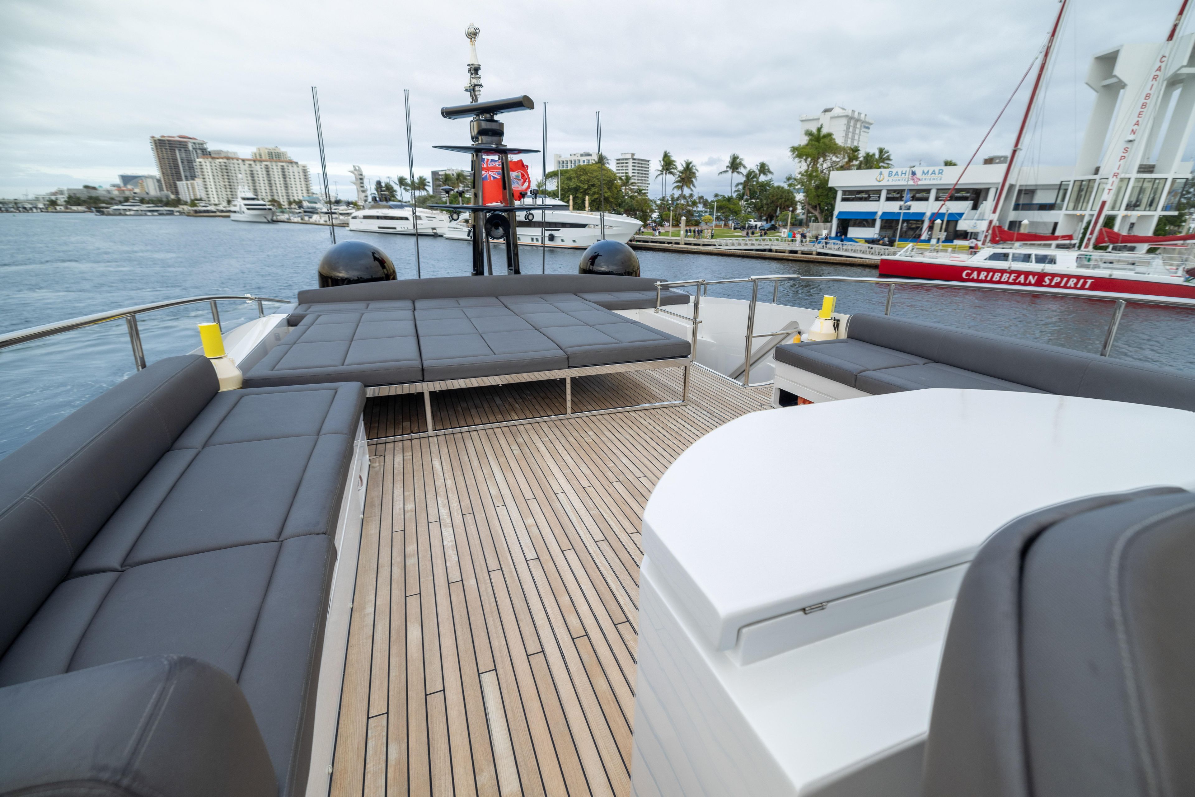 2018 Pershing 108 