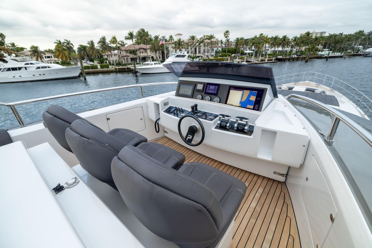 2018 Pershing 108 