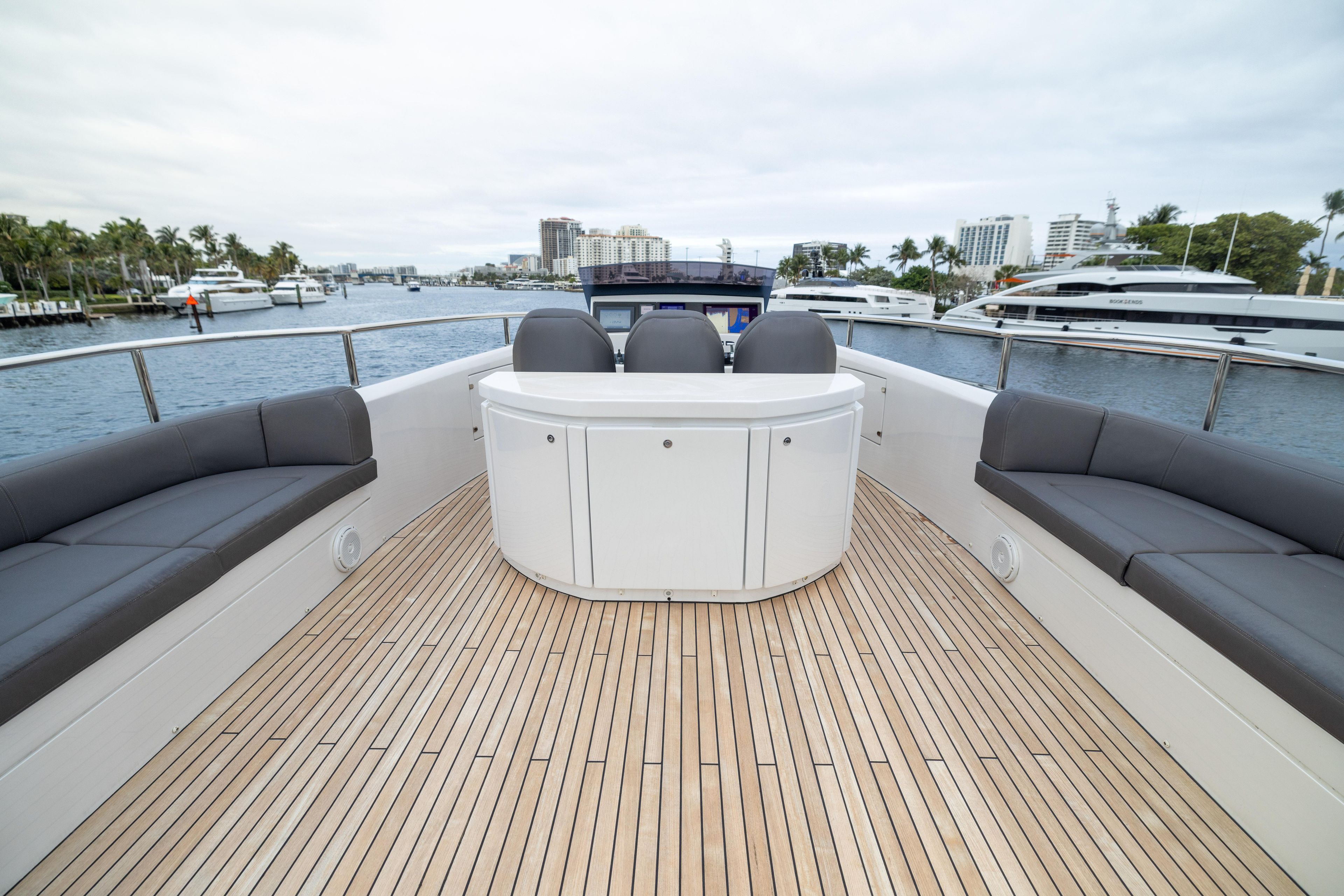 2018 Pershing 108 