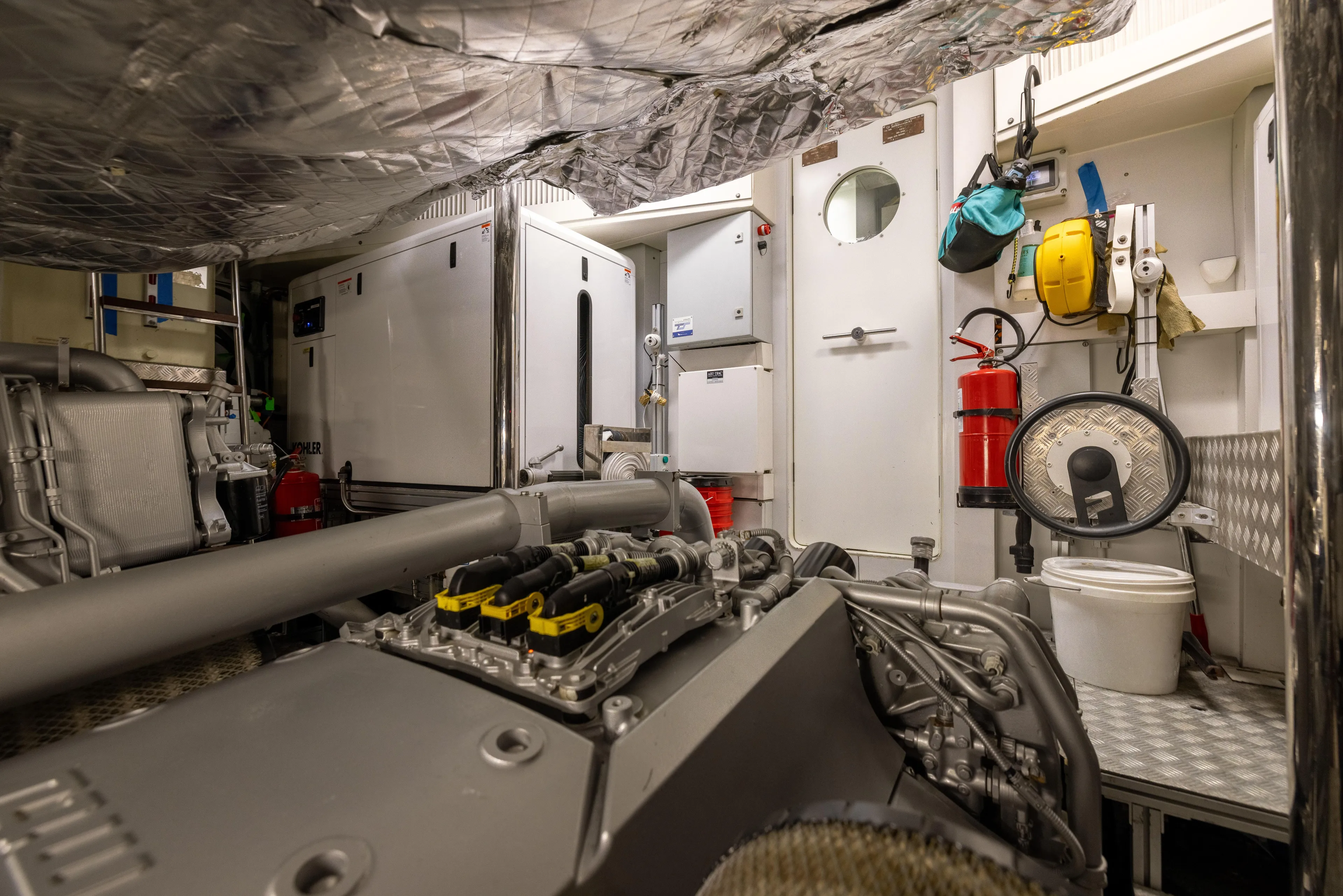 Naav Yacht Photos Pics 